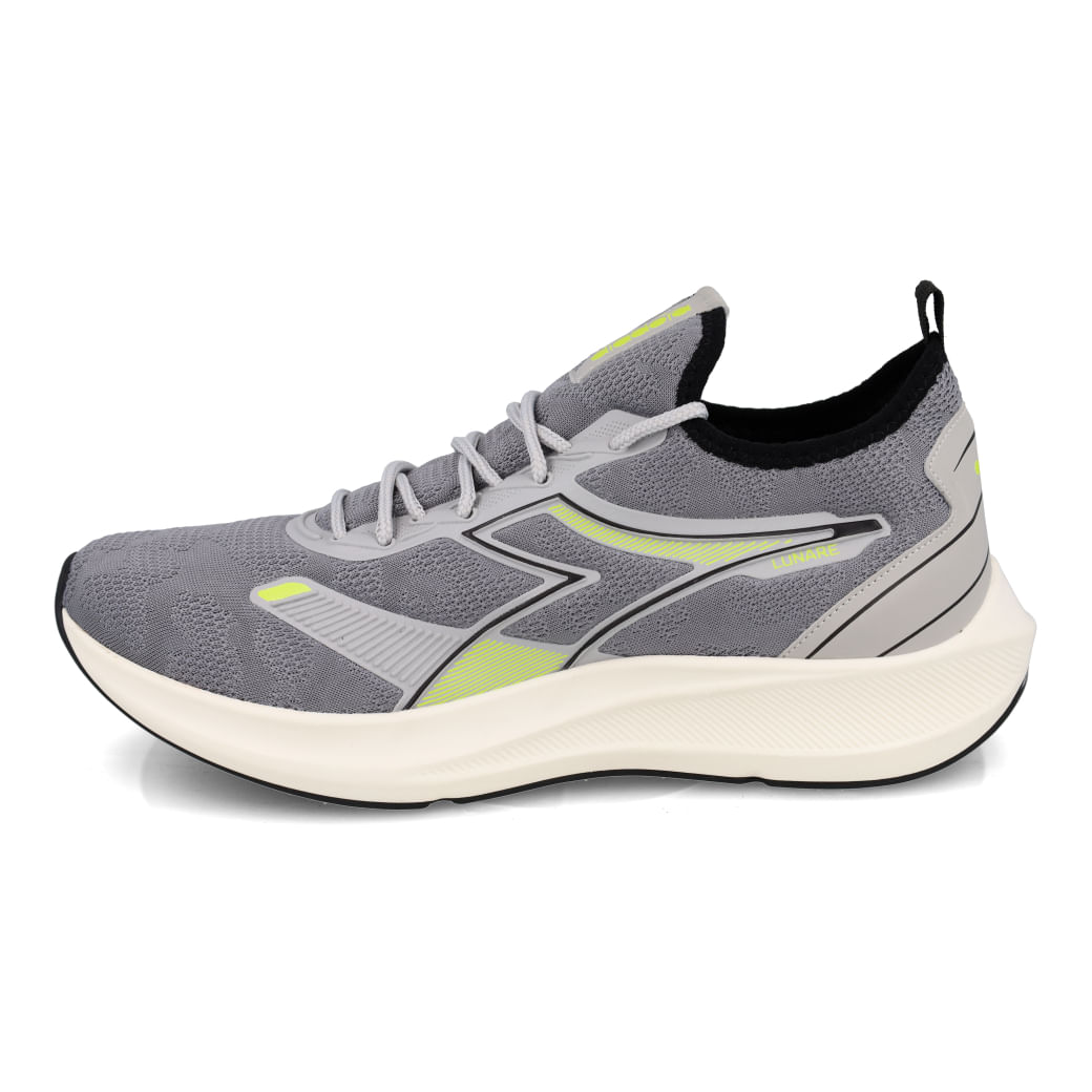 Vista lateral do Tênis Diadora Lunare Cinza Masculino mostrando detalhes do material e solado